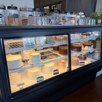 Delicious - Cakes and cookies - Bakeries Near Me - Greensboro, North Carolina