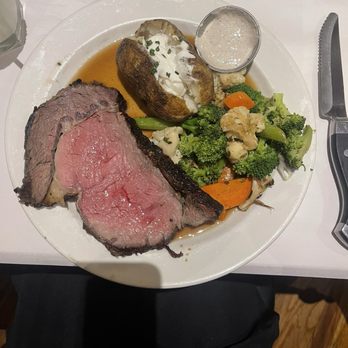 Paradiso Restaurant - Prime rib - Italian Near Me - San Leandro, California Paradiso Restaurant - Prime rib - Italian Near Me - San Leandro, California