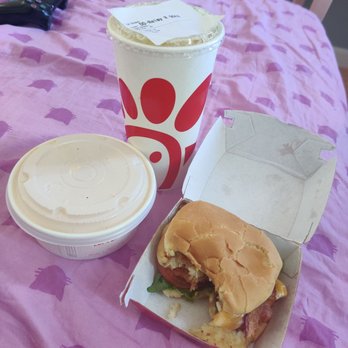 Chick-fil-A - Fast Food Near Me - Oakland, California Chick-fil-A - Fast Food Near Me - Oakland, California