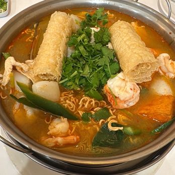Thai Hot Pot - tom yum base - Thai Near Me - Gardena, California