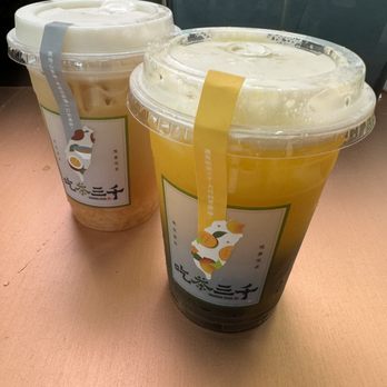 Chicha San Chen - left: peach dong-ding oolong  right: mango green tea w/ grass jelly - Bubble Tea Near Me - Markham, Ontario