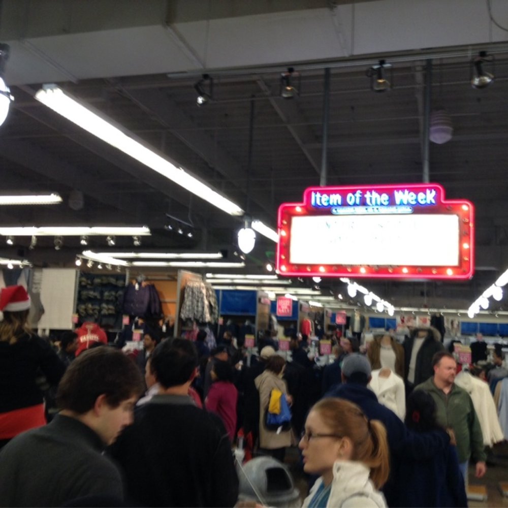 Old Navy - Black Friday. Sale everything 50% off - Men's Clothing Near Me - Bellevue, Washington Old Navy - Black Friday. Sale everything 50% off - Men's Clothing Near Me - Bellevue, Washington