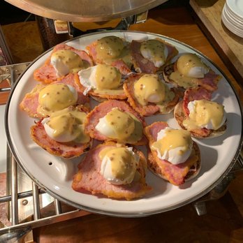 TOCA - Eggs Benedict - Italian Near Me - Toronto, Ontario