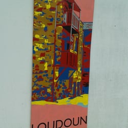Ayr Railway Station - Bright cheerful platform art!