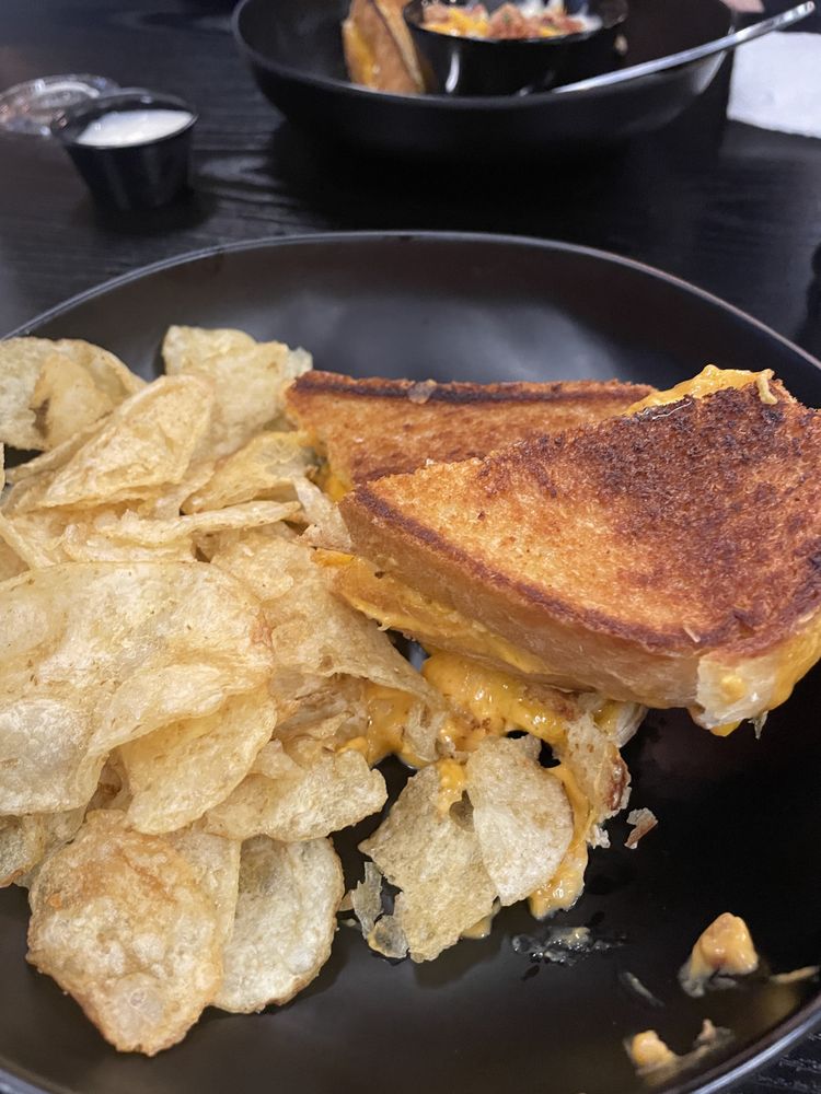 Food from Bert’s SpeakCheezy