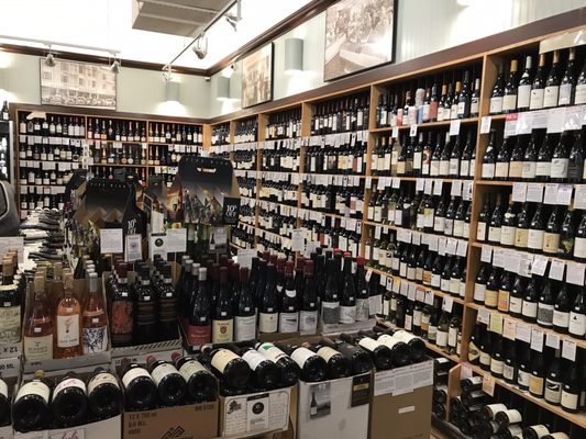 Roberts Market by null