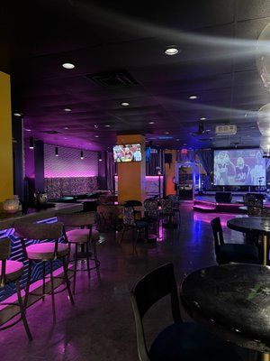 VISIONS EATERY & LOUNGE by null