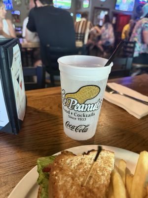 The Peanut by null