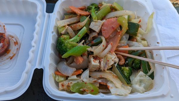 Aunty Pon's Thai Food Truck by null