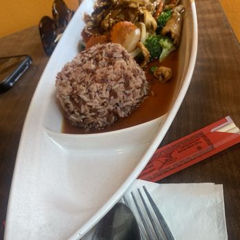 Thai 202 - Thai Near Me - Saint Louis, Missouri
