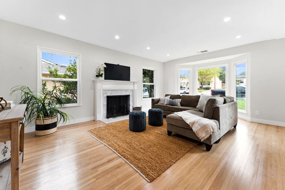 Slide of Foothill Renovators