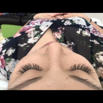 Real Lash - Eyelash Service Near Me - Glendale, California