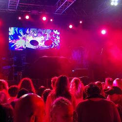 The Beacham - Waiting for show to start