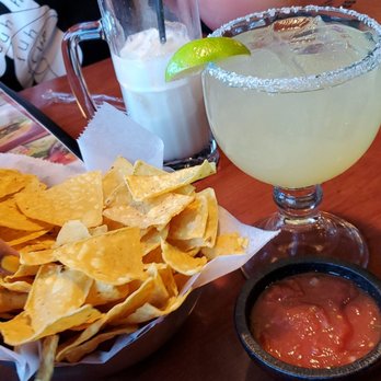 El Bracero - Chips, drinks and salsa - Mexican Near Me - Clarksville, Tennessee El Bracero - Chips, drinks and salsa - Mexican Near Me - Clarksville, Tennessee