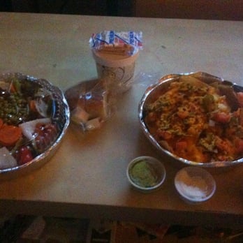 Metro Diner - Chicken kabob and veg, chicken nachos - Diners Near Me - New York, New York Metro Diner - Chicken kabob and veg, chicken nachos - Diners Near Me - New York, New York