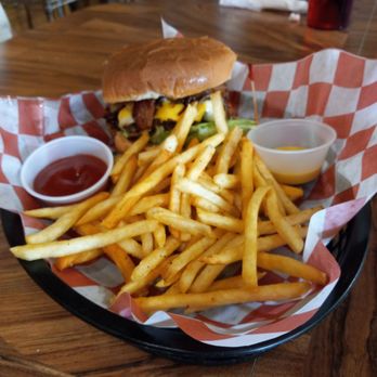 Roman Nose General Store - Their burgers were very good. Exceptional fries. - Horseback Riding Near Me - Watonga, Oklahoma Roman Nose General Store - Their burgers were very good. Exceptional fries. - Horseback Riding Near Me - Watonga, Oklahoma