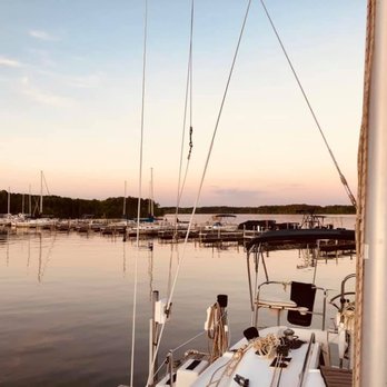 1. Steele Creek Marina & Campground