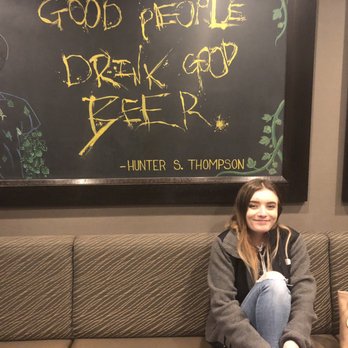 Von Ebert Brewing - Glendoveer - Waiting area - Brewpubs Near Me - Portland, Oregon