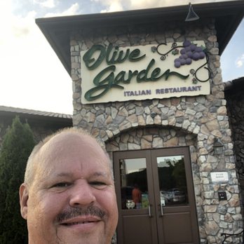 Olive Garden Italian Restaurant - Italian Near Me - Tarentum, Pennsylvania Olive Garden Italian Restaurant - Italian Near Me - Tarentum, Pennsylvania