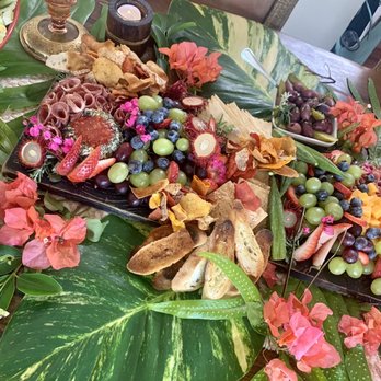 Swigs and Grinds - Caterers Near Me