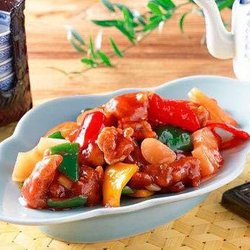 New Mayflower - Crispy chicken sweet and sour sauces (come with free rice or chips)