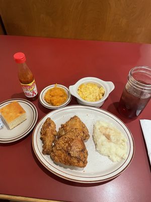 Mama Dip's Kitchen by null