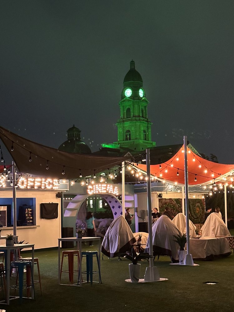 ROOFTOP CINEMA CLUB DOWNTOWN FORT WORTH 235 Throckmorton St, Fort