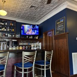 bar