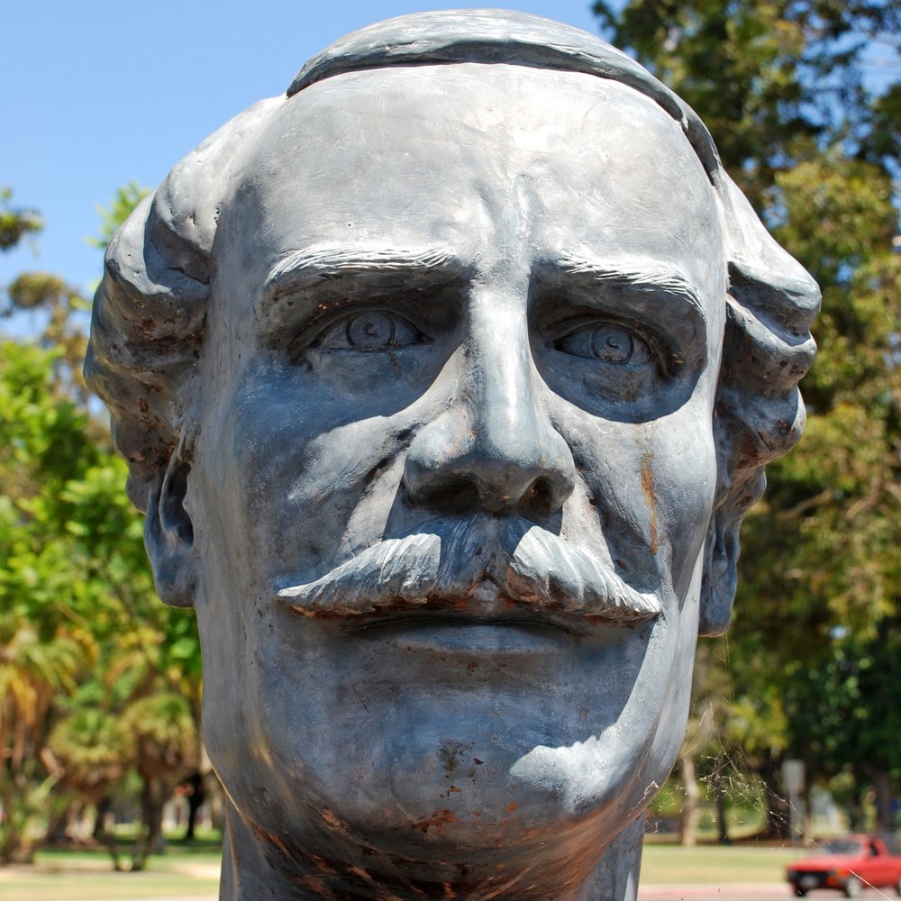 El Parque de Mexico - 1987 bronze bust of J Jesus Gonzales Ortega by sculptor Ayda - Local Flavor Near Me - Los Angeles, California El Parque de Mexico - 1987 bronze bust of J Jesus Gonzales Ortega by sculptor Ayda - Local Flavor Near Me - Los Angeles, California