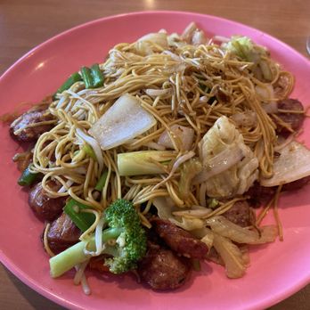 Thai Pan Cuisine - Thai Chow Mein with Thai sausage - Thai Near Me - Encinitas, California