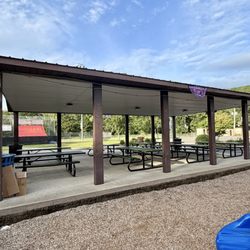 Back Beach Park - Picnic tables