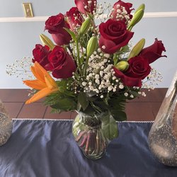 Bella Rose - Flower arrangement