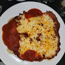 Mundi's Italian Restaurant - Famous chicken parm - Wow, what a portion!