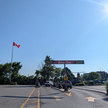 McDonald's - Two lanes at the drive-thru - Fast Food Near Me - Scarborough, Ontario McDonald's - Two lanes at the drive-thru - Fast Food Near Me - Scarborough, Ontario