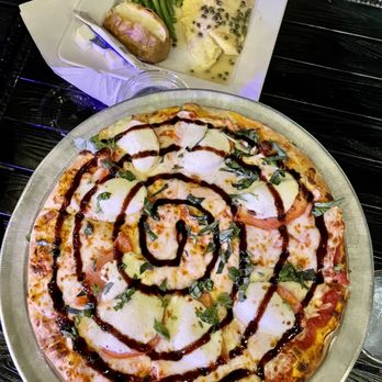 Stonewalls - Caprese Pizza & Snapper Special - American Near Me - Marco Island, Florida
