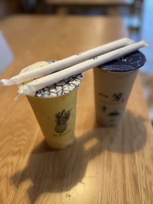 Yi Fang Taiwan Fruit Tea by null