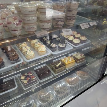Petit Delights Desserts - Cupcakes and more - Bakeries Near Me - Scarborough, Ontario