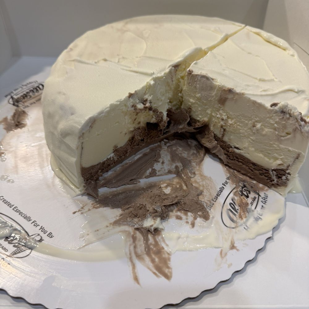 Abbotts Frozen Custard - "Abbotts" ice cream cake - Ice Cream & Frozen Yogurt Near Me - McKinney, Texas Abbotts Frozen Custard - "Abbotts" ice cream cake - Ice Cream & Frozen Yogurt Near Me - McKinney, Texas
