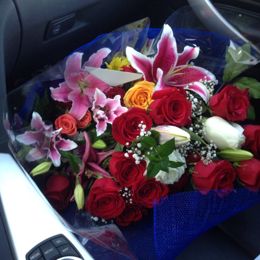 Great service and Huygens arrangements on last minutes notice! Thank you, ermilio(?) :) Great service and Huygens arrangements on last minutes notice! Thank you, ermilio(?) :)