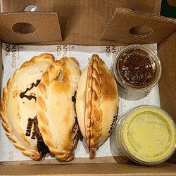 Solo Empanadas - Three empanadas. Carne picate, queso con rajas, carne y queso