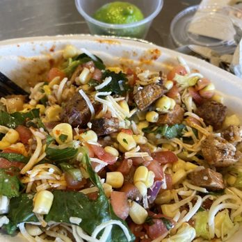 Chipotle Mexican Grill - Mexican Near Me - Cinnaminson, New Jersey