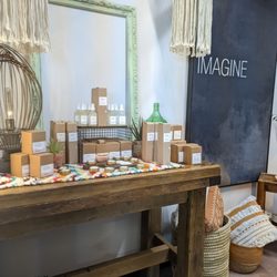 SJ Marketplace - Candle nook