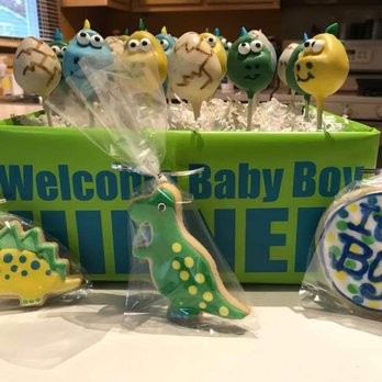 Dessert Mom - a box of baby shower items - Desserts Near Me Dessert Mom - a box of baby shower items - Desserts Near Me