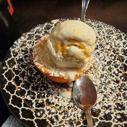 P.F. Chang's - Buttercake dessert