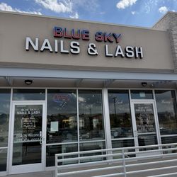 Blue Sky Nails & Lash