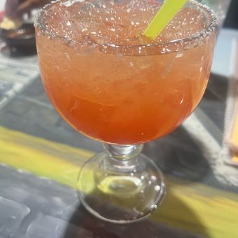 El Tapatio - 16 oz Dragon fruit margarita - Mexican Near Me - Page, Arizona