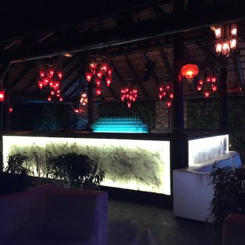 Mae West - Dance Clubs Near Me - Granada, GR