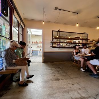 Humble Bee - Waiting and partial inside dining area - Breakfast & Brunch Near Me - Northridge, California