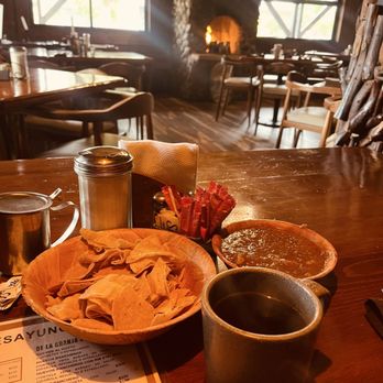 La Estancia - Salsa, chips and coffee - Mexican Near Me - Rosarito, BCN