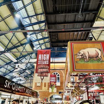 St. Lawrence Market - Farmers Market Near Me - Toronto, Ontario St. Lawrence Market - Farmers Market Near Me - Toronto, Ontario